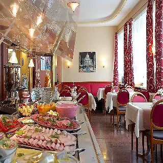 Hotel Carmen München